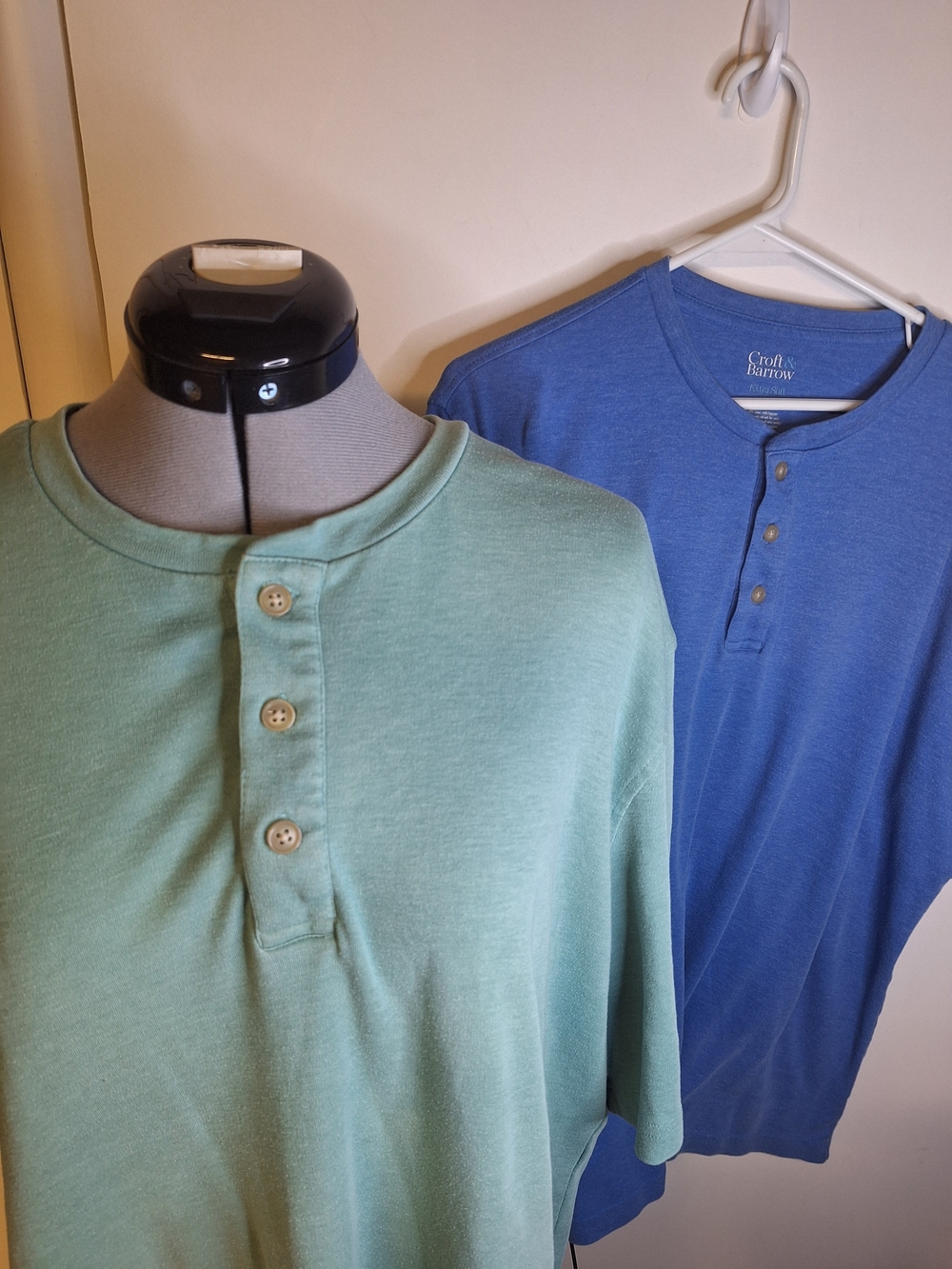 Croft & Barrow Blue and Mint Short Sleeve Henley Shirts SIze XL Tall